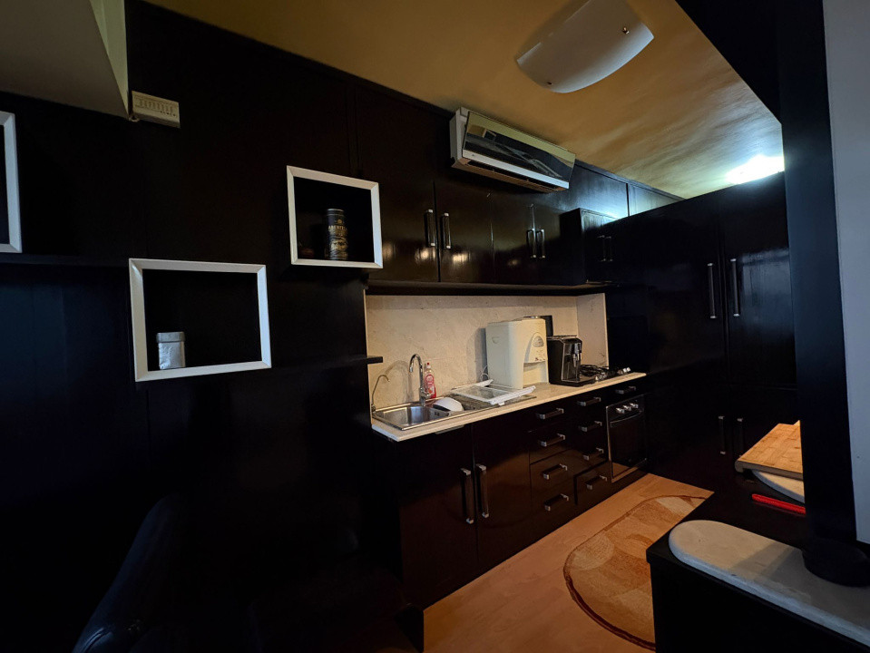 Apartament, 3 camere, decomandat, 74 mp, Centru, Zona KFC