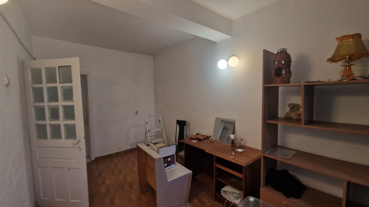 Vila, 120mp, 1 mai, zona Spitalul nr. 1