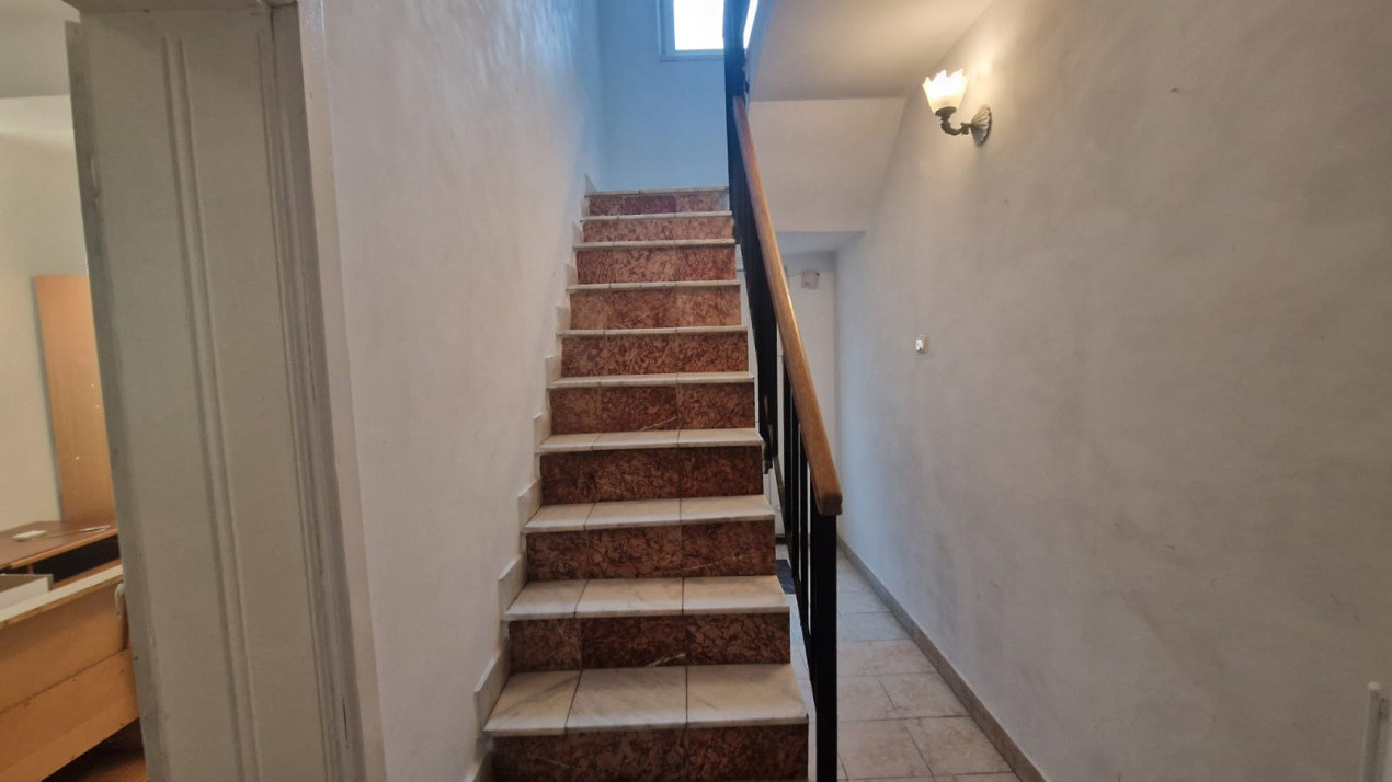 Vila, 120mp, 1 mai, zona Spitalul nr. 1