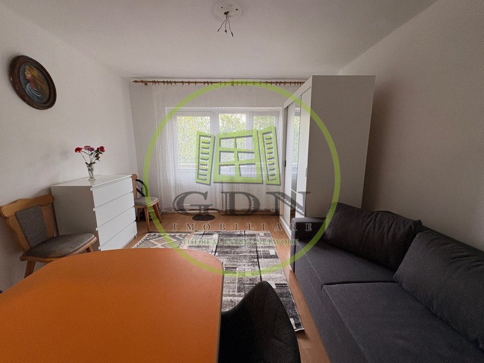 Garsoniera, 35 mp, decomandata, Cartier Brazda, Zona Spiru Haret