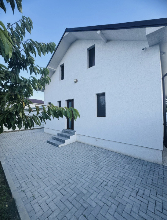 Casa de vânzare 205 mp Golesti