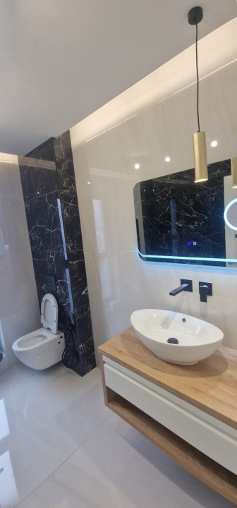 De închiriat apartament 3 camere – prima închiriere - complet mobilat și utilat!