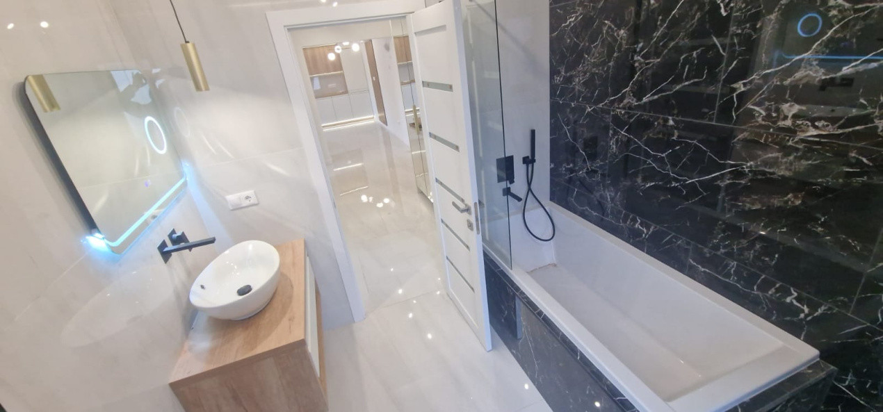 De închiriat apartament 3 camere – prima închiriere - complet mobilat și utilat!