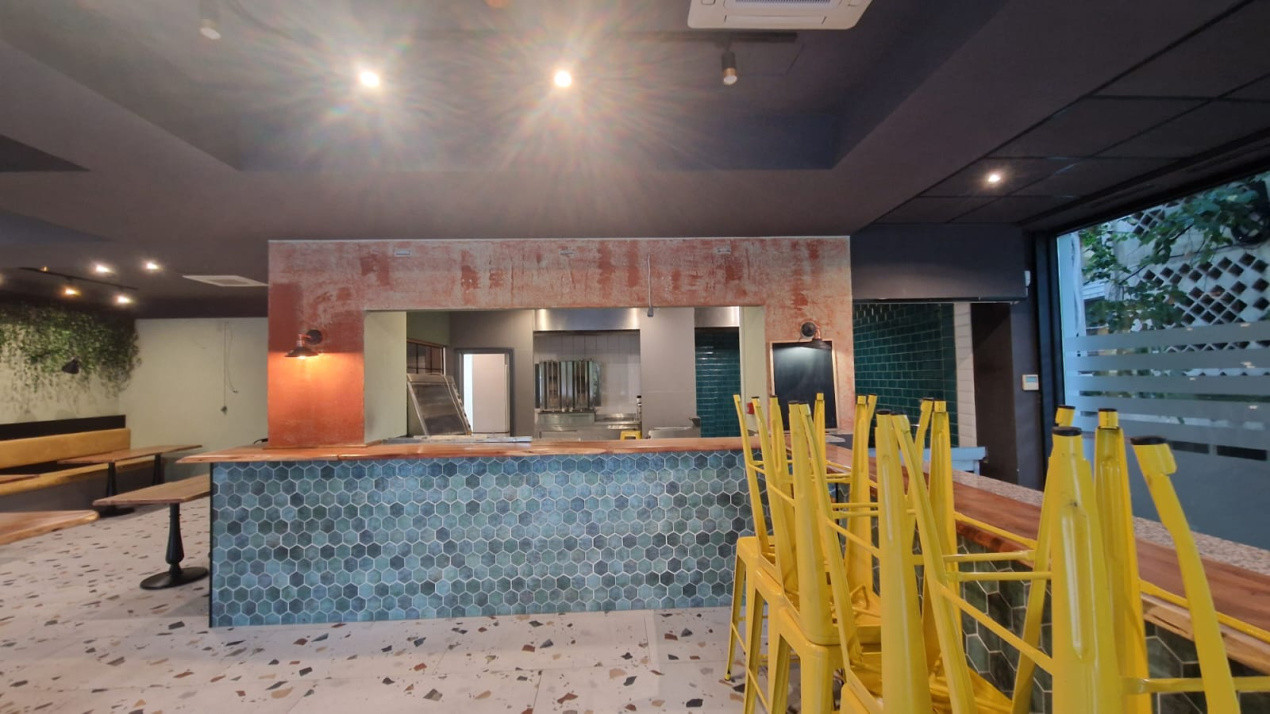 Spatiu comercial, 137mp+ terasa 20mp, Brazda lui Novac, zona Guliver