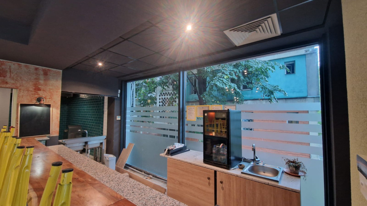 Spatiu comercial, 137mp+ terasa 20mp, Brazda lui Novac, zona Guliver