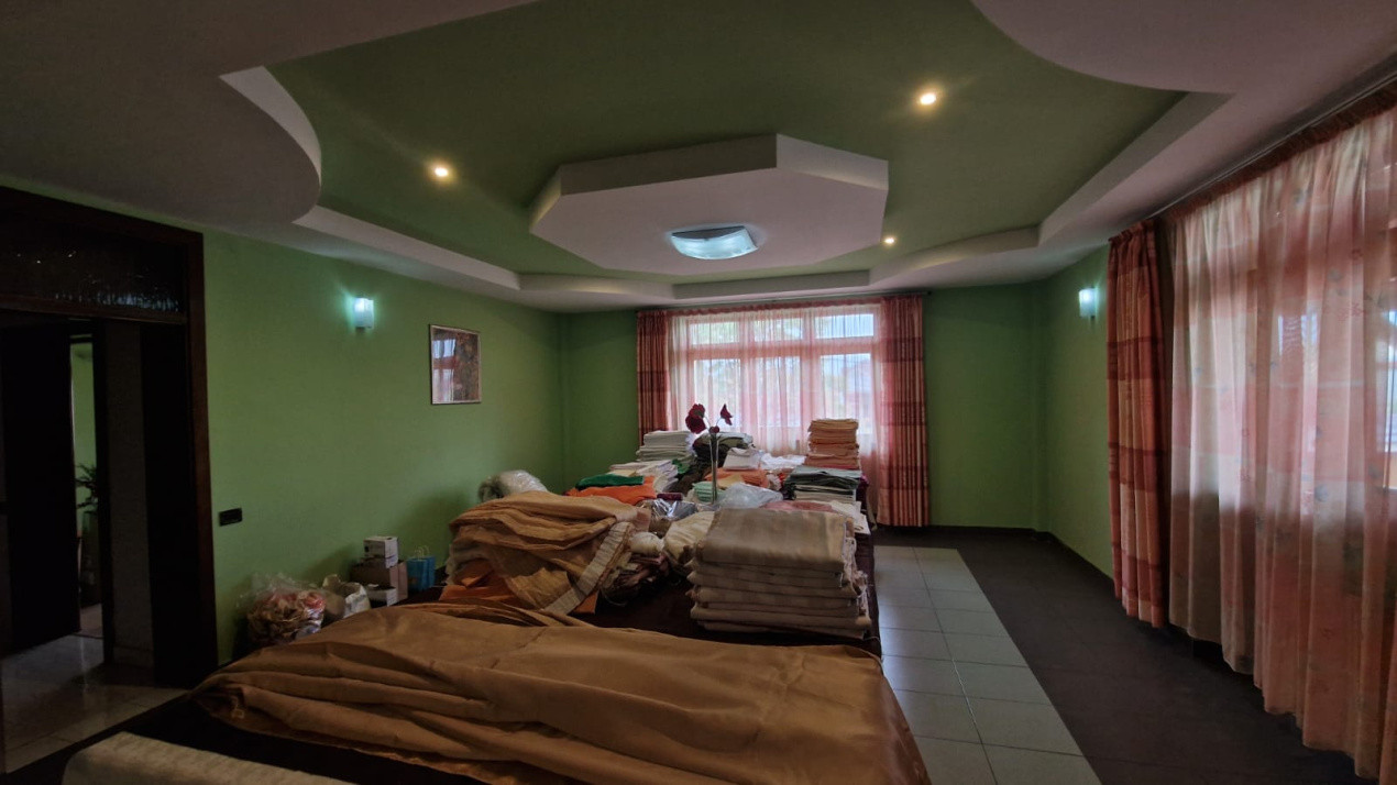 Spatiu comercial, 800mp, Rovine, zona Piata Centrala