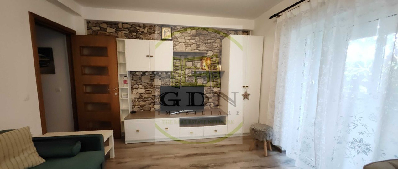 Inchiriere apartament 2 camere pet friendly Tractorul Brașov