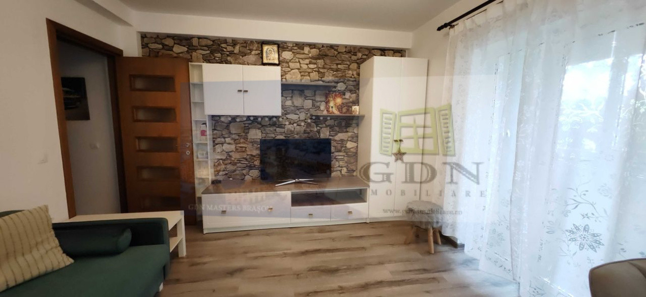 Inchiriere apartament 2 camere pet friendly Tractorul Brașov