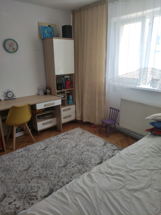 Urgent! De vânzare ap. mobilat, 2 cam., zona Mănăștur, 129500 Eur