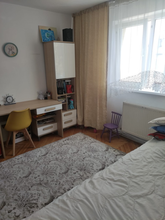 Urgent! De vânzare ap. mobilat, 2 cam., zona Mănăștur, 129500 Eur