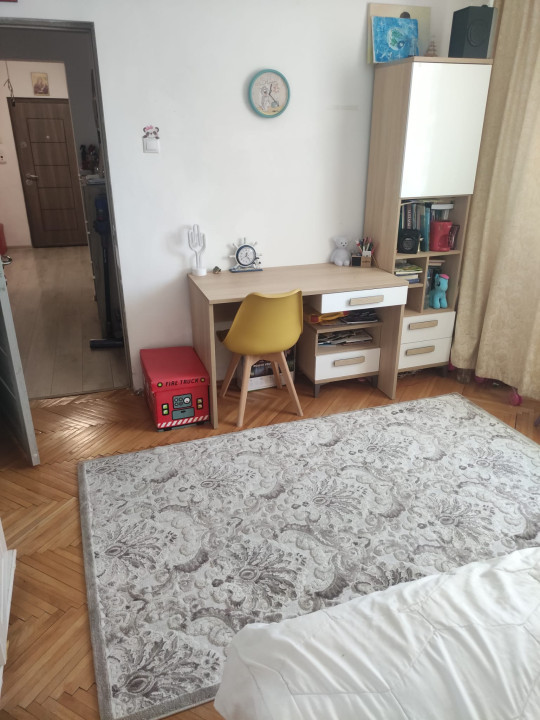 Urgent! De vânzare ap. mobilat, 2 cam., zona Mănăștur, 129500 Eur