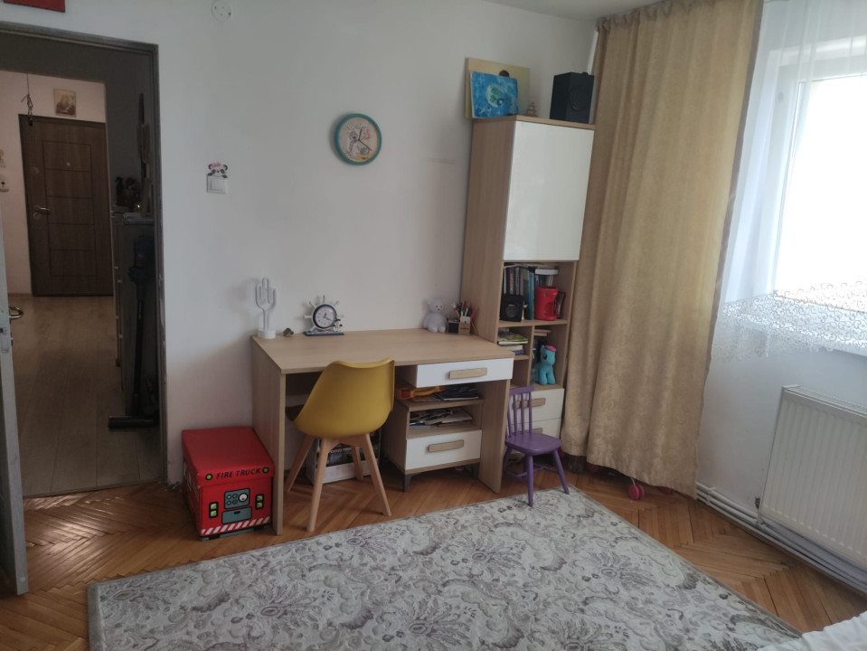 Urgent! De vânzare ap. mobilat, 2 cam., zona Mănăștur, 129500 Eur