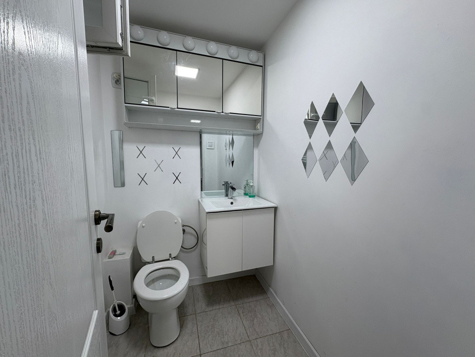 Spatiu comercial, 95 mp, Cartier 1 Mai, Zona Spital Nr. 1