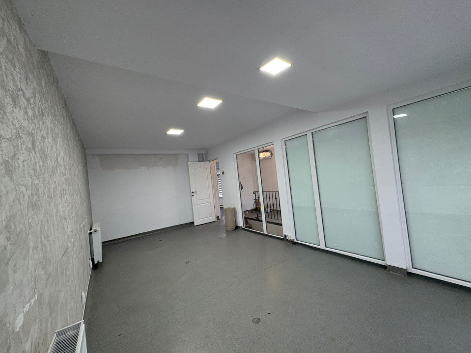Spatiu comercial, 95 mp, Cartier 1 Mai, Zona Spital Nr. 1