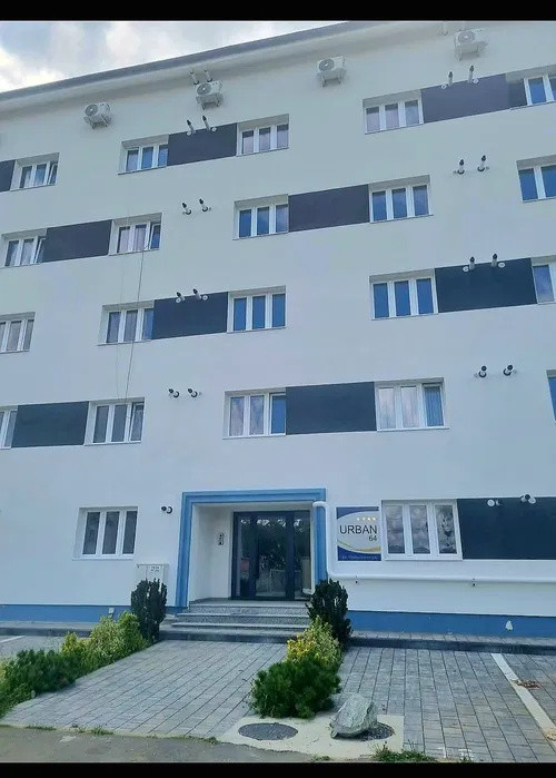 Garsonieră modernă de închiriat
