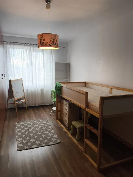 Apartament de închiriat- 3 camere (Hipodrom, 79 mp)