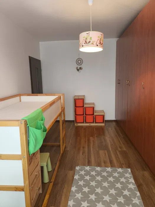 Apartament de închiriat- 3 camere (Hipodrom, 79 mp)