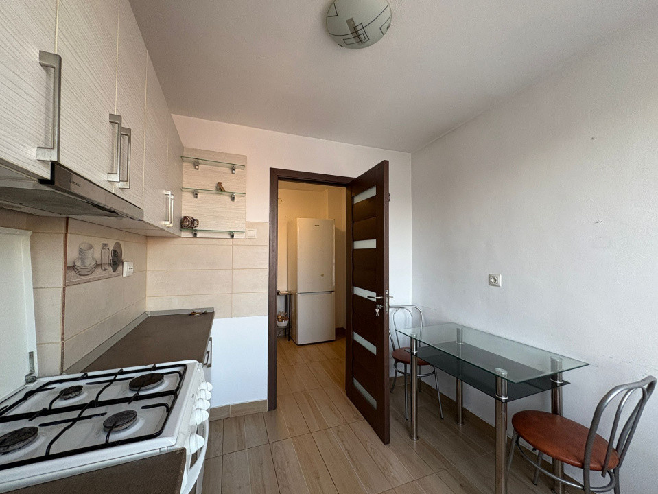 Apartament, semidecomandat, 50 mp, Zona Centrala