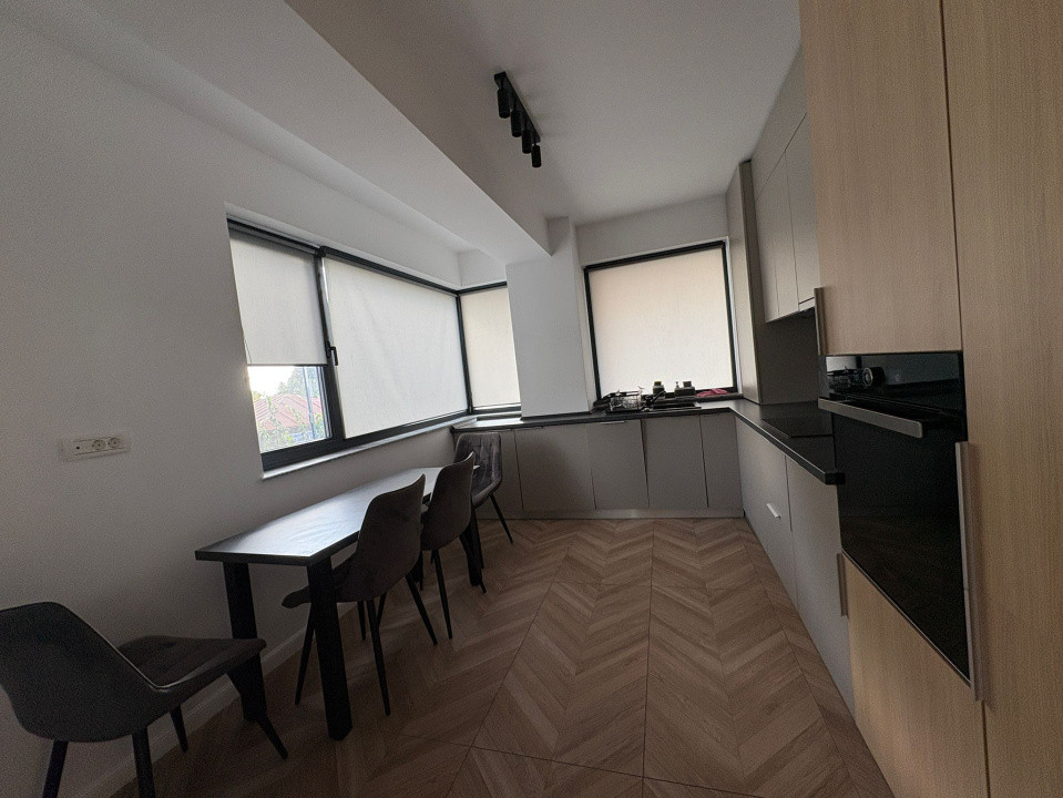 Apartament, 2 camere, decomandat, 67 mp, Zona Facultatii de Medicina