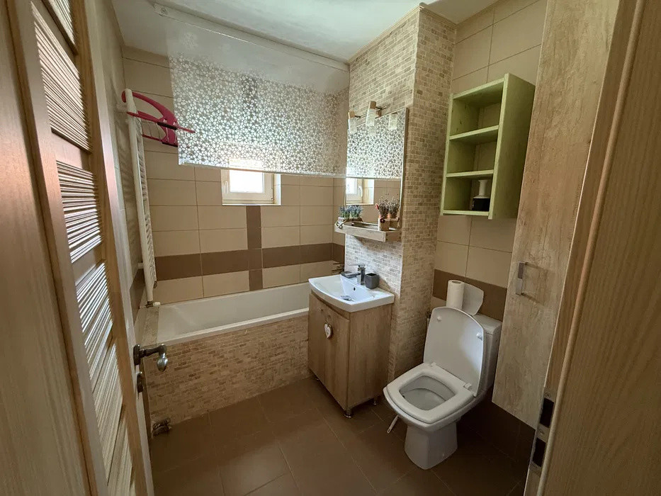 🏡 Închiriez apartament 3 camere – decomandat, complet renovat și mobilat