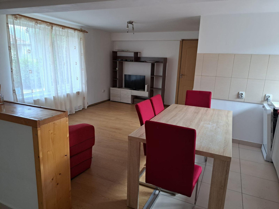 Închiriere casă de tip duplex cu 4 camere, Florești