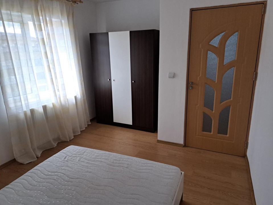 Închiriere casă de tip duplex cu 4 camere, Florești