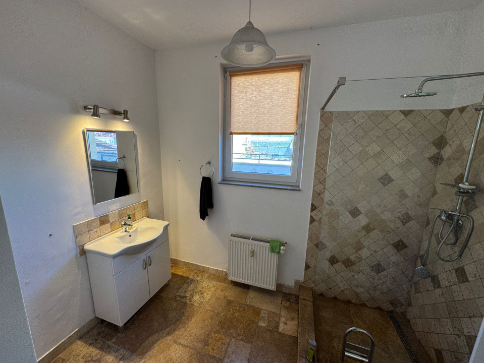 Închiriere Penthouse în centrul Clujului, 150 mp.,+ terasă de 90 mp.
