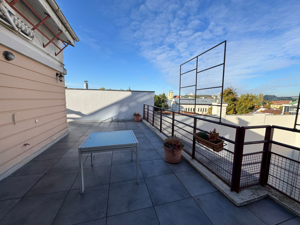 Comision 0%! De Vânzare Penthouse în centru,150mp+110 terase