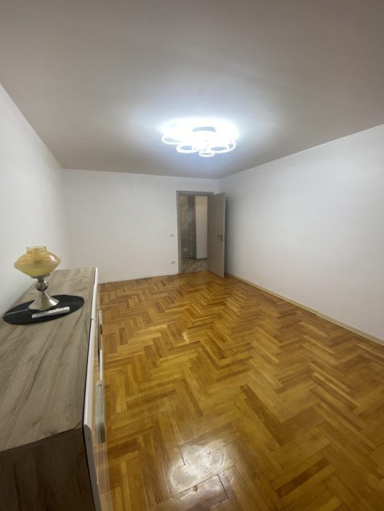 Vânzare apartament 3 camere Centrul Civic Brașov
