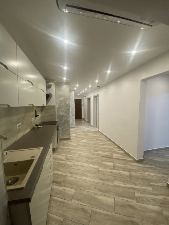 Vânzare apartament 3 camere Centrul Civic Brașov
