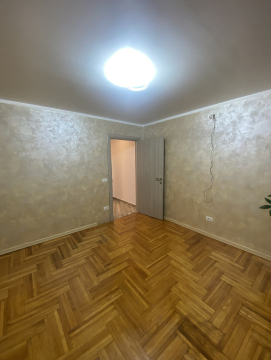 Vânzare apartament 3 camere Centrul Civic Brașov