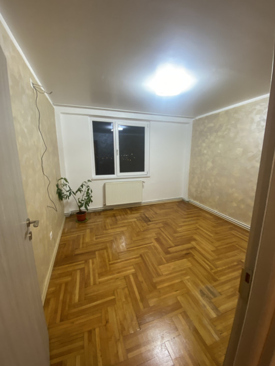 Vânzare apartament 3 camere Centrul Civic Brașov