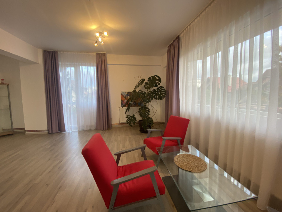 Inchiriere vilă Brașov 400 mp