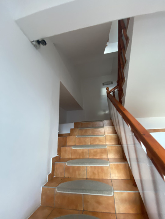 Inchiriere vilă Brașov 400 mp