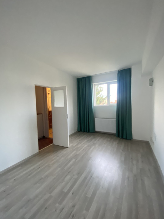 Inchiriere vilă Brașov 400 mp