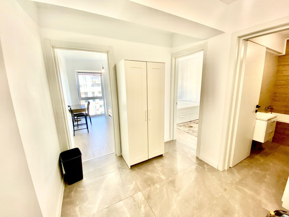 Apart 3 camere, decomandate, mobilat, utilat, loc de parcare, zona Prima Nufarul