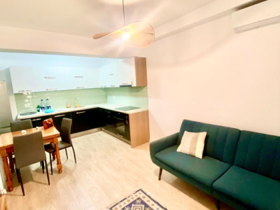 Apart 3 camere, decomandate, mobilat, utilat, loc de parcare, zona Prima Nufarul