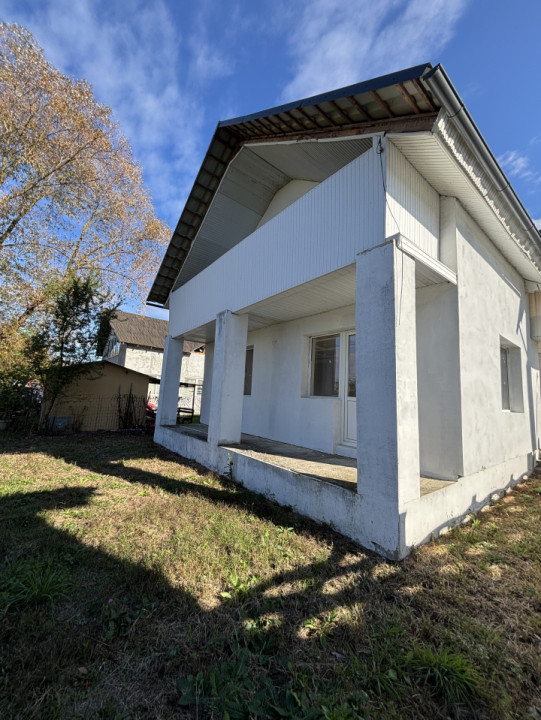 Casa de vanzare Lapusel