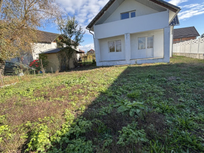 Casa de vanzare Lapusel