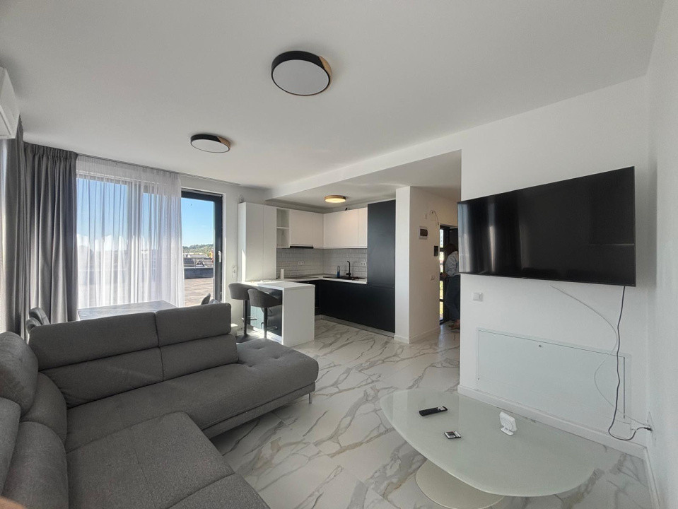 De închiriat Penthouse modern 