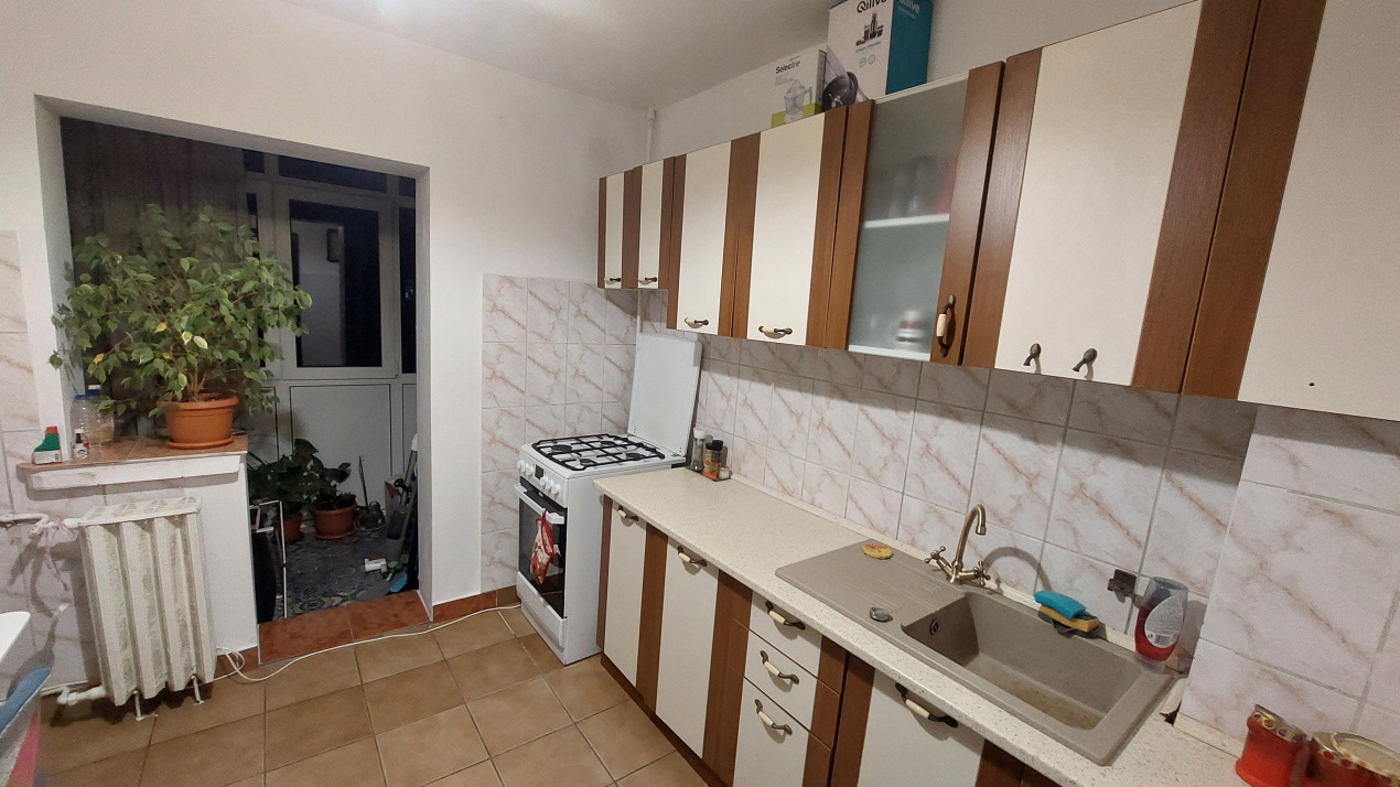 Apartament doua camere decomandat, etajul 3, Brazda zona Scoala 23
