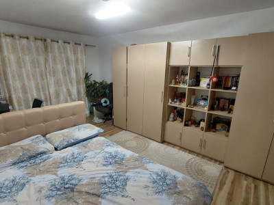 Apartament doua camere decomandat, etajul 3, Brazda zona Scoala 23