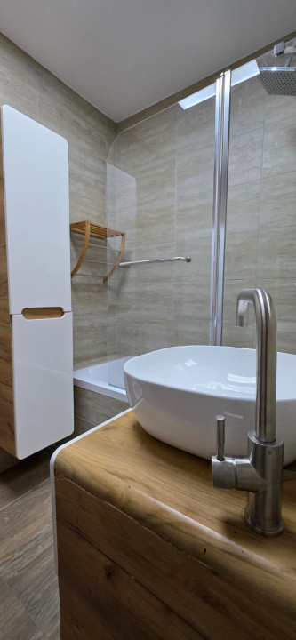 Apartament de vânzare | 3 camere - 60 mp | zona Calea Surii Mici