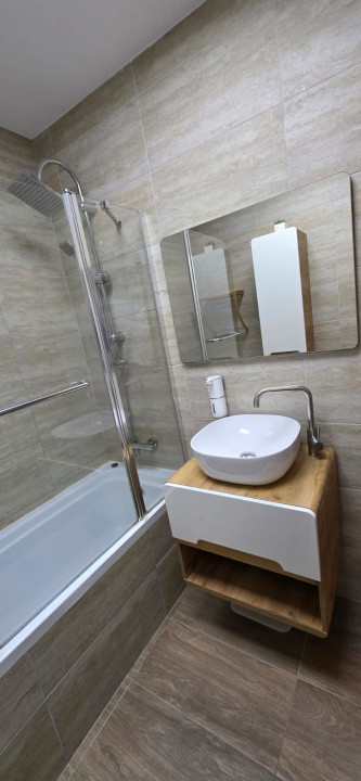 Apartament de vânzare | 3 camere - 60 mp | zona Calea Surii Mici