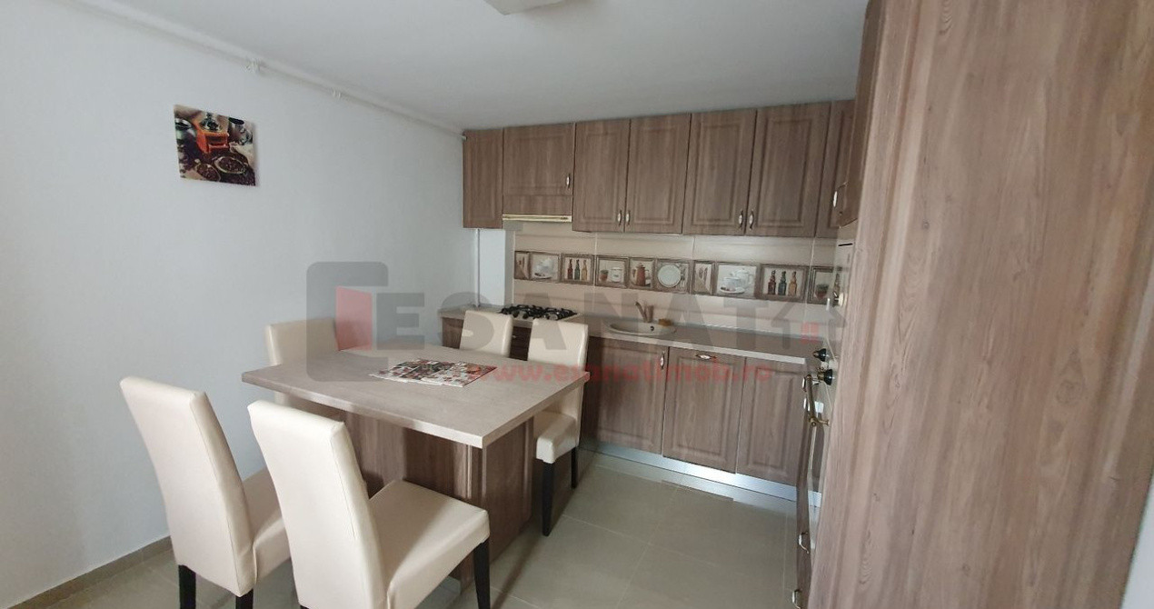Casă individuală, zonă Trei Stejari – stradă liniștită, curte, garaj, 4 camere