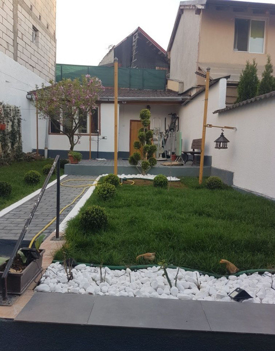 Casă individuală, zonă Trei Stejari – stradă liniștită, curte, garaj, 4 camere