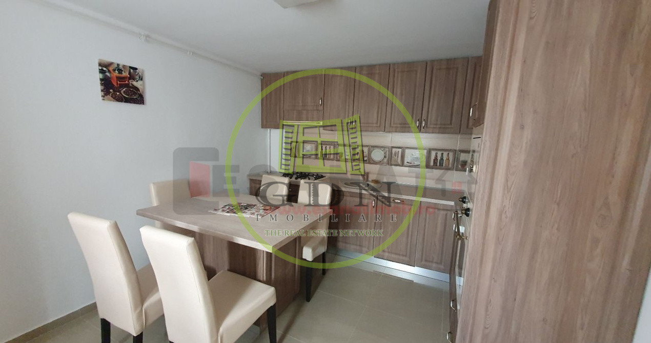 Casă individuală, zonă Trei Stejari – stradă liniștită, curte, garaj, 4 camere