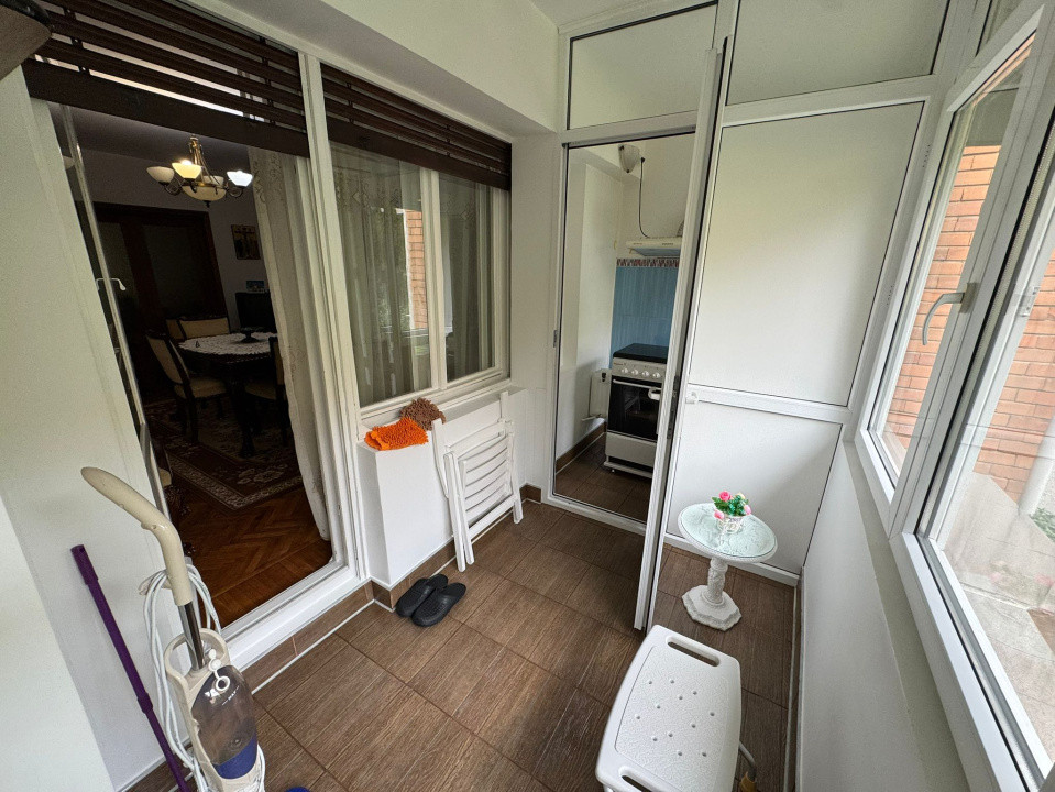 Apartament 4 camere, decomandat, 98.42mp, cartier 1 Mai, zona Insula