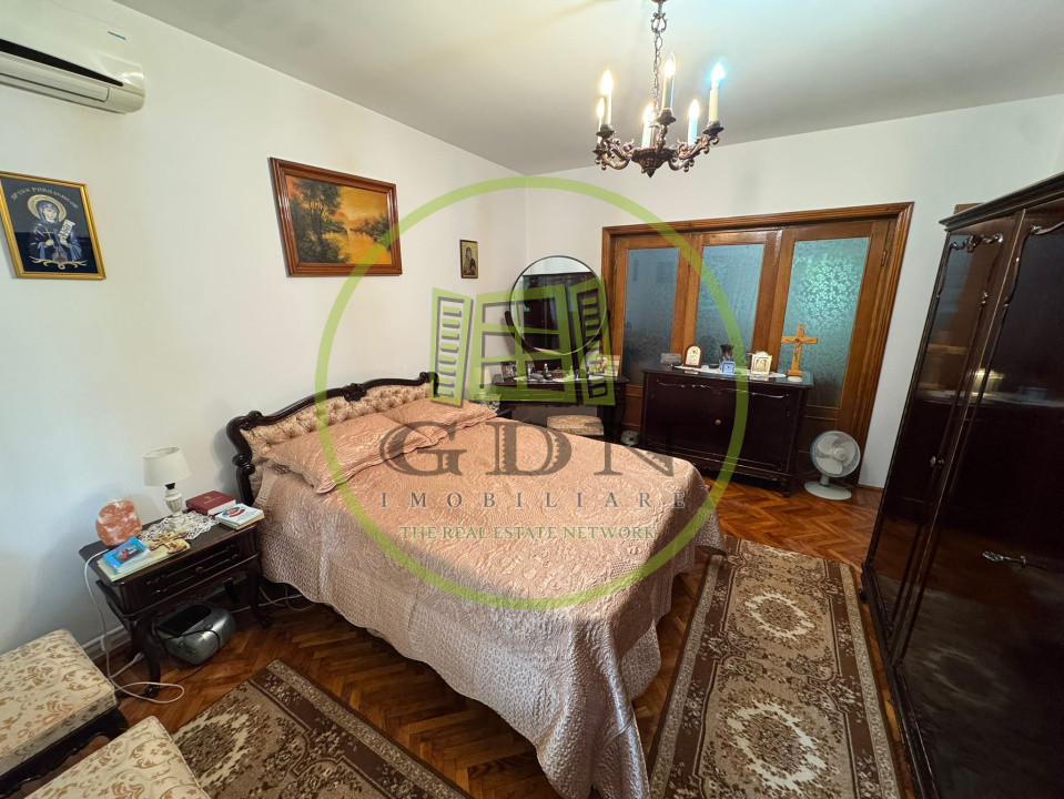 Apartament 4 camere, decomandat, 98.42mp, cartier 1 Mai, zona Insula