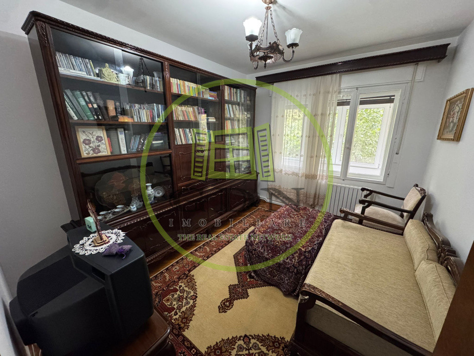 Apartament 4 camere, decomandat, 98.42mp, cartier 1 Mai, zona Insula